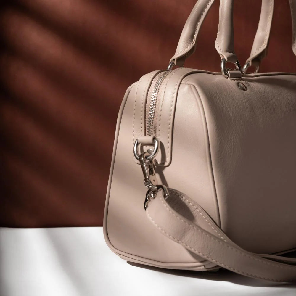 Pearl Hand Bag image 2