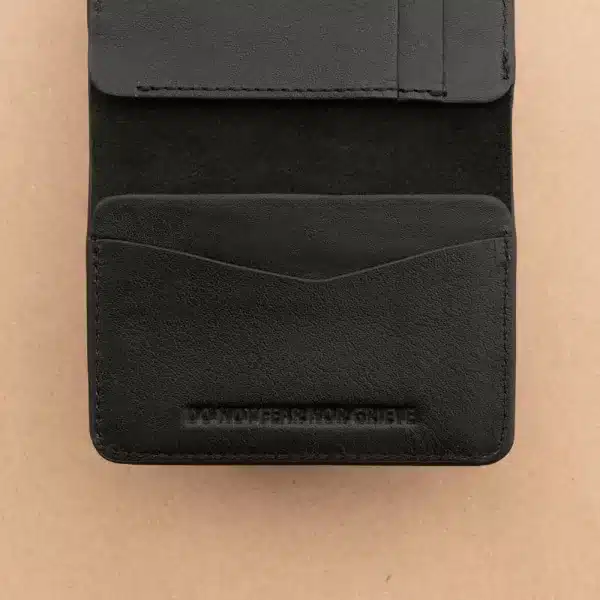 Wallet Slim Sleeve Black DSC06051 - The Sunnah Store